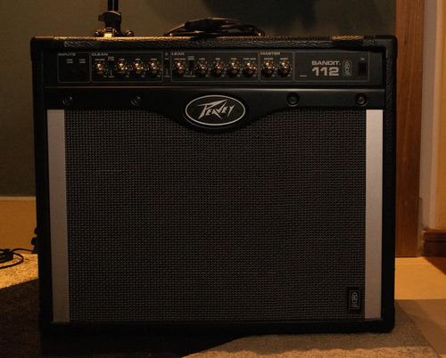 Amplificador De Guitarra Peavey Bandit 112