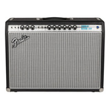 Amplificador Fender Vintage Modified Series '68 Custom Vibrolux Reverb Valvular Para Guitarra De 35w Color Negro 220v