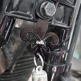 Soporte De Campana Para Motocicleta (flor De Lis, Negro), Ne