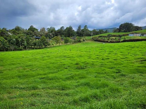 Venta Lote En Unidad Cerrada El Retiro Sector La Maria
