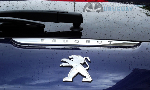 Emblema Peugeot 208 206 207 2008 Logo Trasero Foto 3