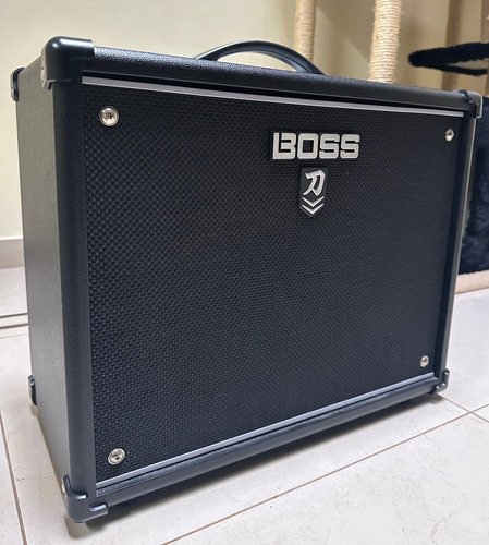 Amplificador Boss Katana 50 Mk2 Valvular