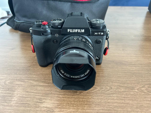 Câmera Fujifilm X-t3 + Lente 35mm 1.4 + Bolsa E Assessorios