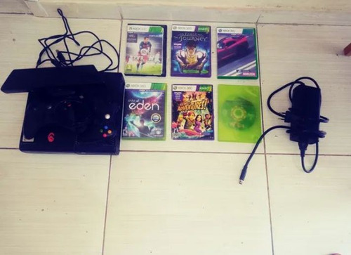 Xbox 360 Super Slim Com Kinect (bloqueado)