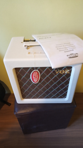 Vox Ac4tv C/celestion 10. En Su Caja. Válvulas Jj Nuevas. 