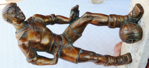 Monijor62-antigua Coleccion Petit Bronce Figura Futbolista