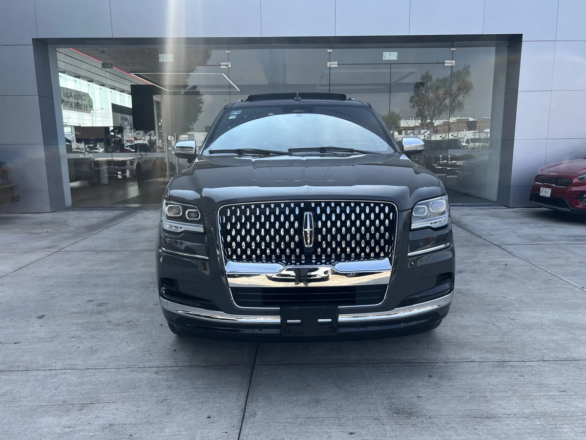 Lincoln Navigator 2024 - Imagen 8