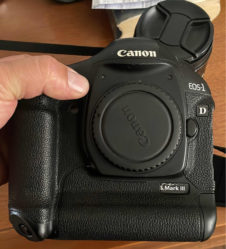 Câmera Canon Eos 1d Mark Iii - Dslr 1d 44.8 Mpx
