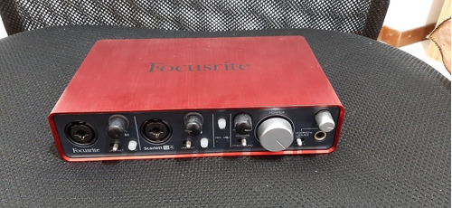 Interface De Audio Focusrite Scarlett 2i4 (consultar Stock)