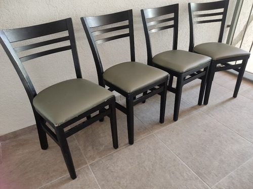Kit 4 Cadeiras Madeira Preta Estofadas Confortável E Firmes 