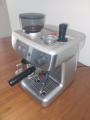 Cafetera Para Espresso Oster Perfect Brew 15 Bares C/molino 