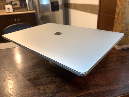 Macbook Pro 15'' Apple Intel I7  (16 Gb Ram)