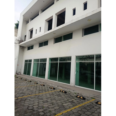 Edificio En Venta Para Lofts Y/o Locales, Miraval, Cuernavaca, México