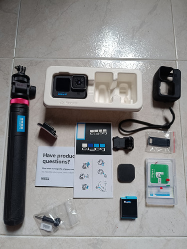 Gopro Hero 10 Black Y Tripode De 1.50mts Protectores Y Funda