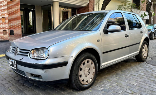 Volkswagen Golf 2004 1.6 Format