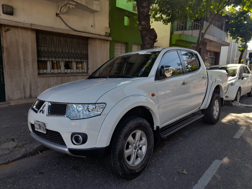 Mitsubishi L200 2013 3.2 Cab Doble 4wd Cr 165cv Mt