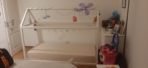 Cama Montesori  Casita Con Colchón Multiflex Nvo .