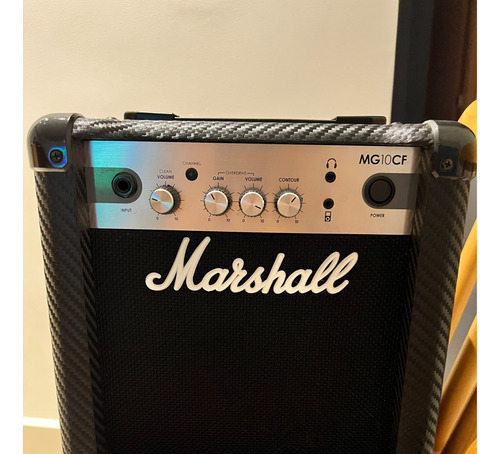 Amplificador De Guitarra Marshall Mg10cf 127v Com 10w De Po