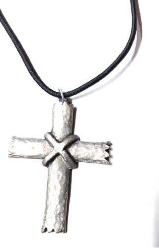 Colar Pingente Metal Heavy Metal Crucifixo Cruz 8x6 = 17cm 