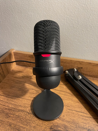 Microfone De Mesa Com Braço Articulado Hyperx Solocast