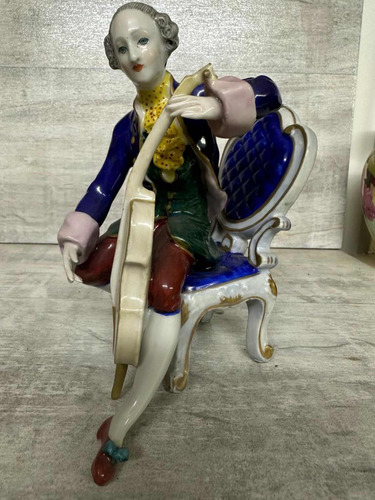 Hermosa Figura Capo Di Monte Porcelana Italiana