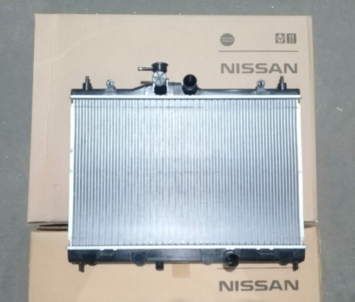 Radiador Agua Nissan Tiida Original Foto 3