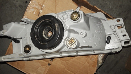 Faro Izquierdo Fiat Uno Sin Detalles Poco Uso  Foto 4