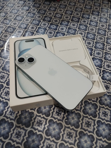 Apple iPhone 15 (128 Gb) - Azul