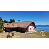 Venta Casa De 3994 M2 De Lote Y 220 M2 Cubiertos, Con Costa De Lago, En Villa Verde, Bariloche