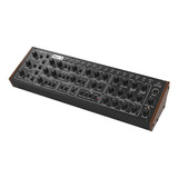 Behringer Pro-1 Sintetizador Analógico Vco Duales Modular Color Negro