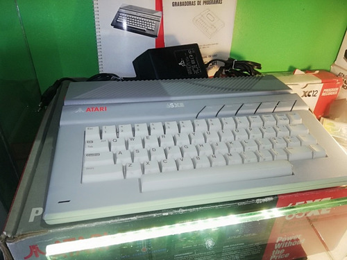 Atari 65xe Con Accesorios