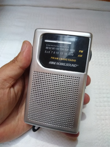 Radio De Bolsillo Am Fm Nobelsound Sonido Propio Usado 