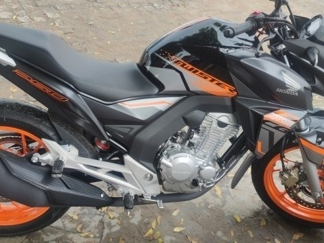 HONDA CB TWISTER