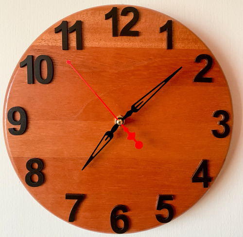 Reloj De Pared En Madera De Cedro Rojo