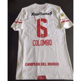 Camiseta De Estudiantes Under Blanca