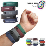 Kit Com 5 Pulseiras Para Mi Band 5 E Amazfit Band 5 Silicone Cor Da Pulseira Verde-musgo / Marsala / Cinza / Preto / Azul Marinho