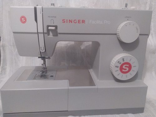 Maquina De Coser Facilita Pro Singer 4411