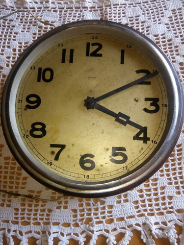 Reloj De Pared Eléctrico Antiguo