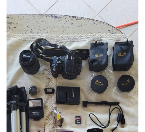  Nikon Kit D3200 + Lente 18-55mm Vr Dslr Cor  Preto 
