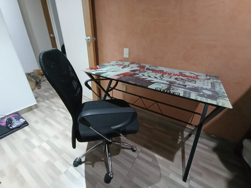 Escritorio De Vidrio + Silla 