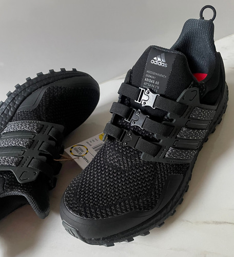 Tênis Ultraboost Atr Preto Tamanho 42 E 45 