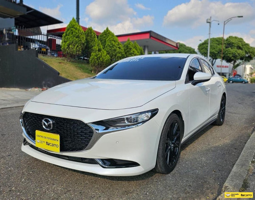 Mazda 3 Touring / Modelo 2024