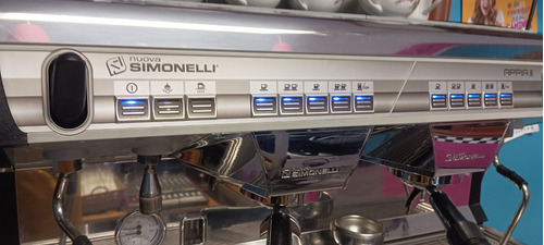 Máquina De Cafe Expreso Simonelli Appia Ii Con Molino