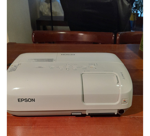 Proyector Epson Powerlite S6