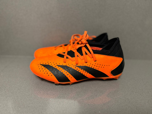 Botines Con Tapones adidas Predator Accuracy 3. Fg J Cf Ng