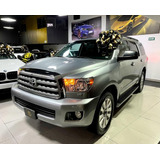 Magnifica Toyota Sequoia Platinum V8 2015