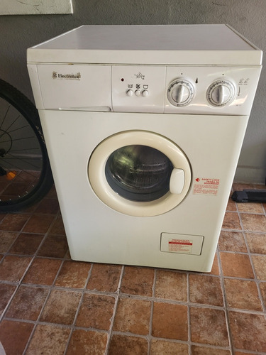 Lavarropa Automatico Electrolux ( No Anda Centrifugado)