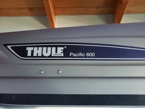 Baúl De Techo Thule Pacific 600. 