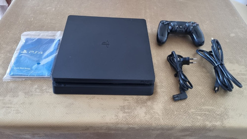Sony Playstation 4 Slim Standard - 500 Gb - Negro Azabache