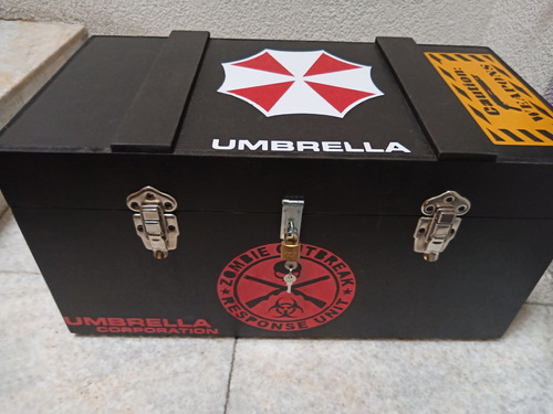 Baúl Resident Umbrella 